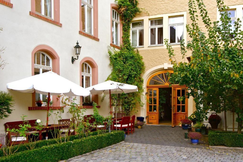 Hotel Graf Von Mansfeld ลูเธอร์ชตัดท์ ไอสเลเบน ภายนอก รูปภาพ
