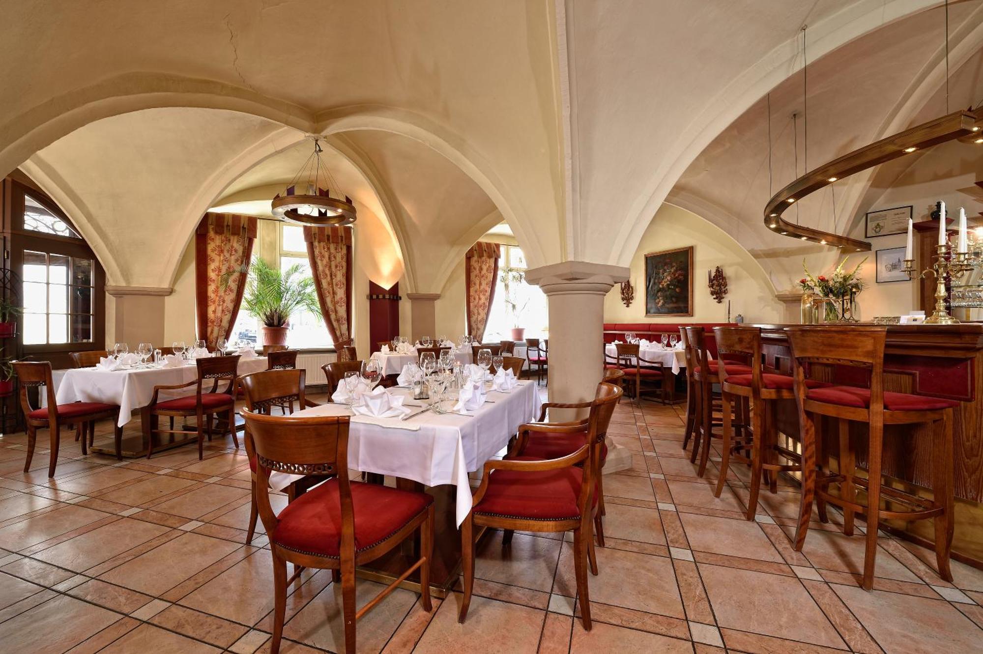 Hotel Graf Von Mansfeld ลูเธอร์ชตัดท์ ไอสเลเบน ภายนอก รูปภาพ