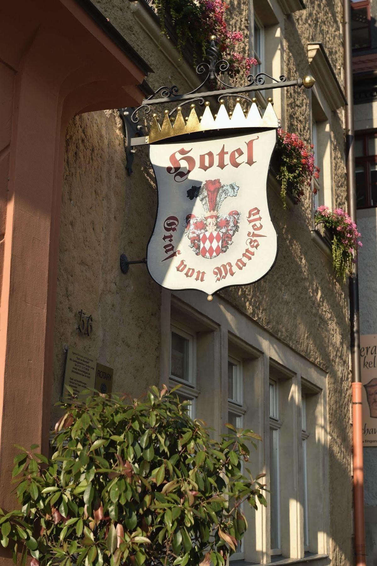 Hotel Graf Von Mansfeld ลูเธอร์ชตัดท์ ไอสเลเบน ภายนอก รูปภาพ
