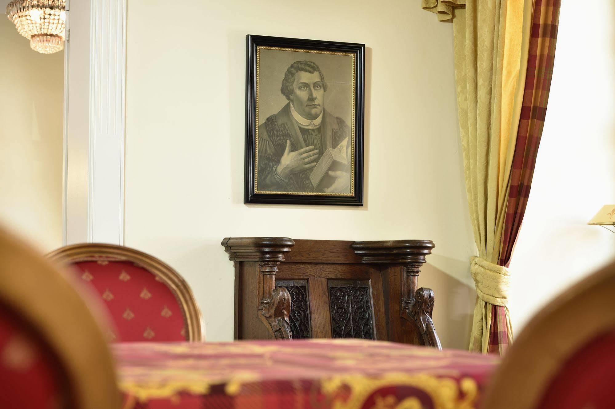 Hotel Graf Von Mansfeld ลูเธอร์ชตัดท์ ไอสเลเบน ภายนอก รูปภาพ
